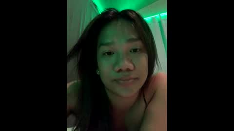 Snapshot of yourasiandream22 chatting on 01/13/25, 10:47 Divine online show from 01/13/25, 10:47