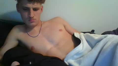 yourbitch1762 online show from 09/15/25, 05:51