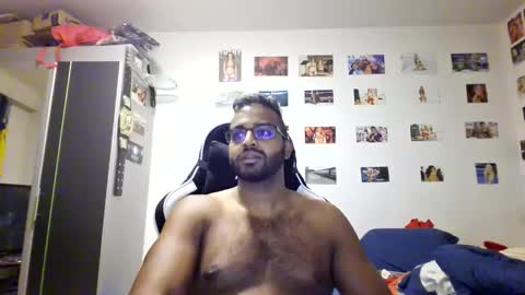 Snapshot of yourchrisjizz chatting on 09/25/25, 05:22 yourchrisjizz online show from 09/25/25, 05:22