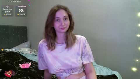 Snapshot of yourcreamyister chatting on 02/24/25, 06:47 creamysister online show from 02/24/25, 06:47