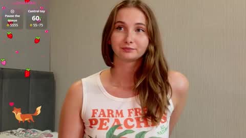 Snapshot of yourcreamyister chatting on 09/15/25, 10:37 creamysister online show from 09/15/25, 10:37