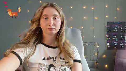 creamysister online show from 04/17/26, 09:01