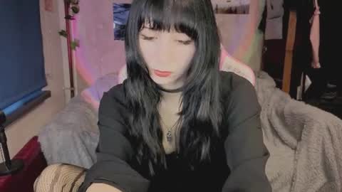 Snapshot of yourcutiegoth chatting on 06/26/26, 07:07 Vasilisa online show from 06/26/26, 07:07