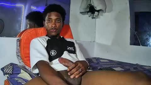 Yourdaddy2005 online show from 03/11/26, 08:20