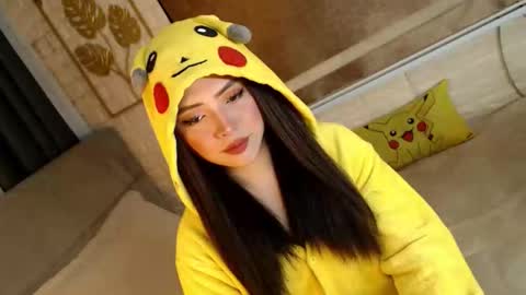 Snapshot of yourdevilsweettsx chatting on 01/08/26, 09:00 JEN online show from 01/08/26, 09:00