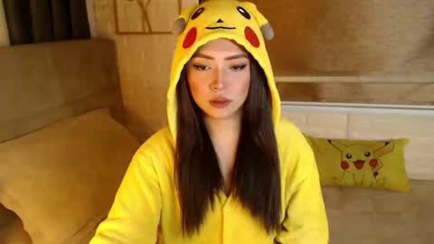 Snapshot of yourdevilsweettsx chatting on 02/03/26, 12:21 JEN online show from 02/03/26, 12:21