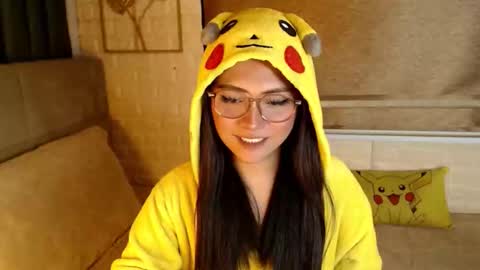 Snapshot of yourdevilsweettsx chatting on 02/14/26, 01:52 JEN online show from 02/14/26, 01:52