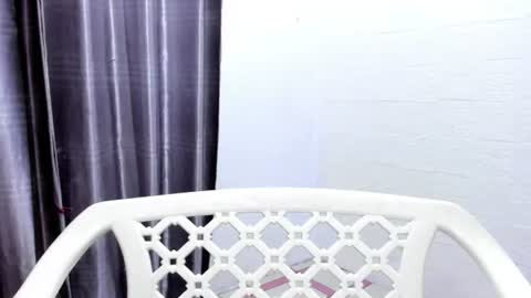 Snapshot of yourdirtyangels chatting on 07/11/26, 09:05 3hi im Angel glad to see you 3 online show from 07/11/26, 09:05