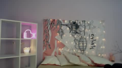 yourdreamcristal online show from 02/19/25, 01:39