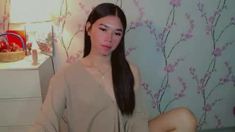 Snapshot of yourdreamgirljane chatting on 10/28/25, 02:04 JANE online show from 10/28/25, 02:04