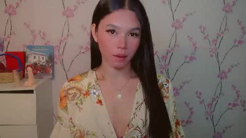 Snapshot of yourdreamgirljane chatting on 11/03/25, 06:03 JANE online show from 11/03/25, 06:03