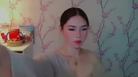 Snapshot of yourdreamgirljane chatting on 11/10/25, 01:37 JANE online show from 11/10/25, 01:37