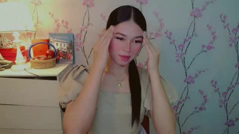 Snapshot of yourdreamgirljane chatting on 11/12/25, 10:04 JANE online show from 11/12/25, 10:04