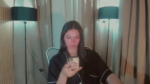 Snapshot of yourdreamgirljane chatting on 11/17/25, 12:55 JANE online show from 11/17/25, 12:55