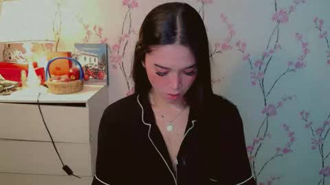 Snapshot of yourdreamgirljane chatting on 11/19/25, 05:29 JANE online show from 11/19/25, 05:29