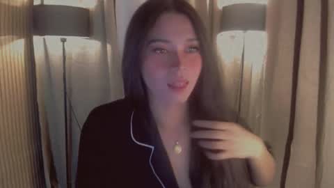 Snapshot of yourdreamgirljane chatting on 11/24/25, 06:40 JANE online show from 11/24/25, 06:40