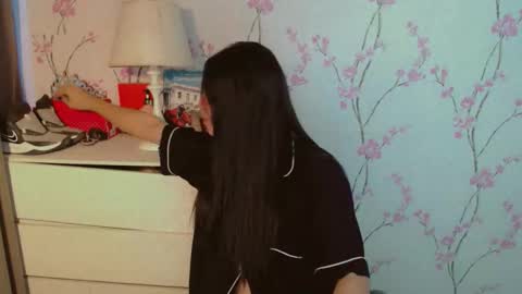 Snapshot of yourdreamgirljane chatting on 11/30/25, 01:31 JANE online show from 11/30/25, 01:31