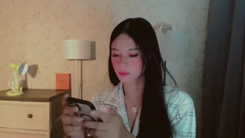Snapshot of yourdreamgirljane chatting on 12/03/25, 02:08 JANE online show from 12/03/25, 02:08