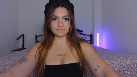 Emily  online show from 10/21/25, 08:31