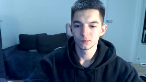 Snapshot of yourethan chatting on 10/22/25, 08:30 yourethan online show from 10/22/25, 08:30