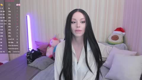 Snapshot of youreyesgazm chatting on 01/14/25, 11:10 Mary online show from 01/14/25, 11:10