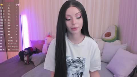 Snapshot of youreyesgazm chatting on 02/01/25, 07:47 Mary online show from 02/01/25, 07:47