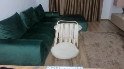 Evelline online show from 02/28/25, 04:20