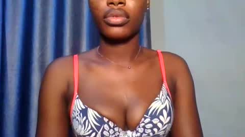 favcamgirl online show from 01/13/26, 05:24