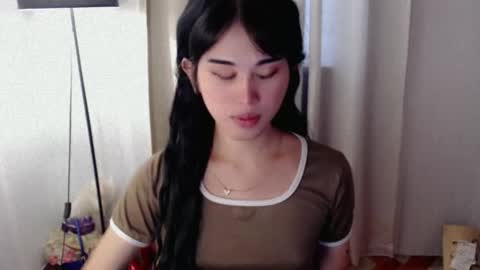 Snapshot of yourfavorateella chatting on 09/21/25, 10:22 PrettyElla online show from 09/21/25, 10:22