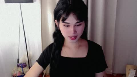 Snapshot of yourfavorateella chatting on 09/22/25, 10:39 PrettyElla online show from 09/22/25, 10:39