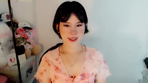 Snapshot of yourfavorateella chatting on 10/11/25, 12:21 PrettyElla online show from 10/11/25, 12:21