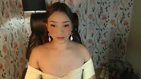 Snapshot of yourfavoratemaureen chatting on 02/26/25, 10:31 maureen love you online show from 02/26/25, 10:31