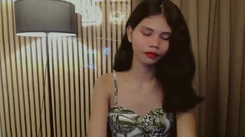 Vivian online show from 11/03/25, 04:25