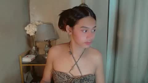 Zainab online show from 10/18/25, 02:18