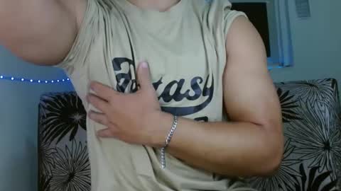 yourfavorite_bigclit online show from 09/28/25, 08:09