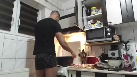 Snapshot of yourfavoritetallboy chatting on 11/17/25, 06:46 yourfavoritetallboy online show from 11/17/25, 06:46