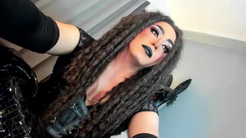  not into STINGY and CHEAP people online show from 11/28/25, 10:56