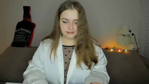 Snapshot of yourgem__ chatting on 12/19/24, 04:02 yourgem__ online show from 12/19/24, 04:02