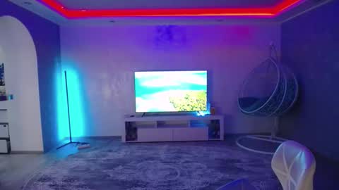 Snapshot of yourgf69 chatting on 02/28/25, 10:30 call meKira online show from 02/28/25, 10:30