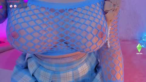 Snapshot of yourgirl11555 chatting on 11/27/25, 08:22 Liza online show from 11/27/25, 08:22