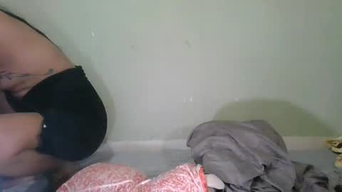 mimi online show from 01/22/25, 03:07