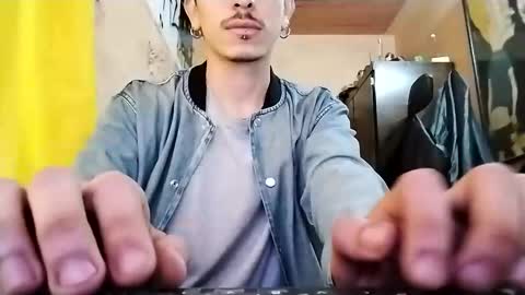 Snapshot of yourgodzeus chatting on 02/23/25, 11:44 yourgodzeus online show from 02/23/25, 11:44