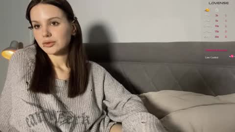 Snapshot of yourher0in chatting on 12/11/24, 02:22 Aida online show from 12/11/24, 02:22