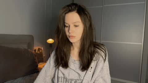 Snapshot of yourher0in chatting on 01/23/25, 03:01 Aida online show from 01/23/25, 03:01