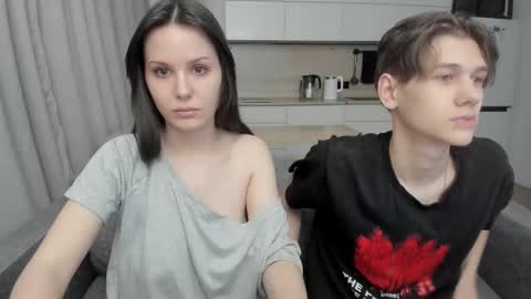 Snapshot of yourher0in chatting on 10/28/25, 01:36 Aida online show from 10/28/25, 01:36