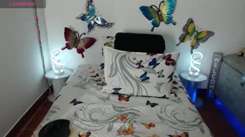 Juliette Smith online show from 03/04/26, 10:27