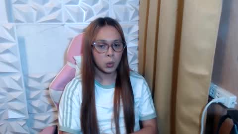 Snapshot of yourhornywife069 chatting on 10/01/25, 07:25 ANASTASIA STEELE online show from 10/01/25, 07:25