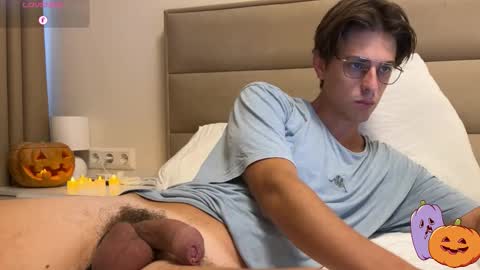 Chris online show from 10/30/25, 06:48