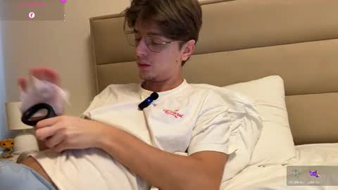 Chris online show from 02/03/26, 06:11