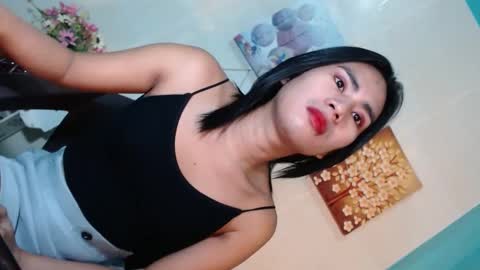 Snapshot of yourhottie_winxxx chatting on 01/17/25, 05:32 Mauie online show from 01/17/25, 05:32